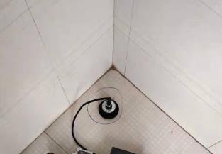满城县卫生间漏水维修之 loft 夹层储藏室毗邻暗管渗水哪家好，推荐诚匠小爱修缮